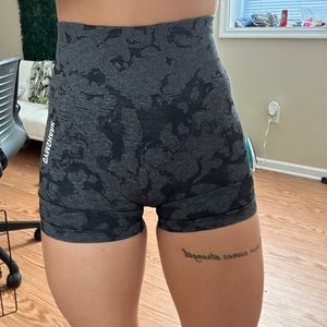 Gymshark camo shorts (xs)